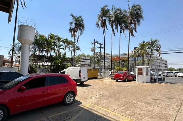 Prédio comercial com galpão para aluguel,  Zona Industrial (guara), Brasilia