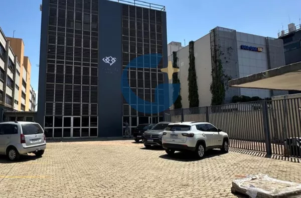 Pavimento corporativo semi mobiliado  Zona Industrial (guara), Brasilia