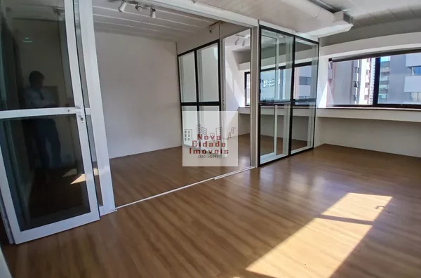 Brooklin! Sala comercial  59 m² 4 salas 2 banhs. 2 vagas para locação - Foto 4