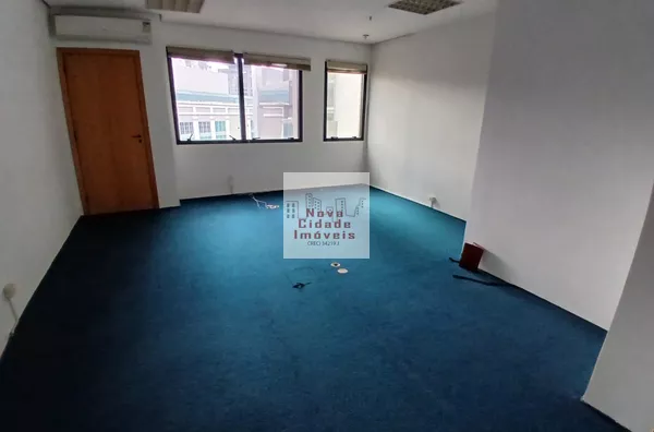 Vila Olímpia! Sala de 35 m² 2 banhs 1 vaga para locação - Foto 1