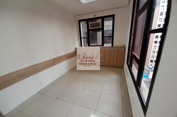 Vila Olímpia! Sala comercial (46,20 m²) com ar cond. e 2 vagas para locação - Foto 3