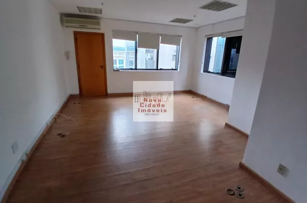 Vila Olímpia! Sala de 41 m² 2 banhs 1 vaga para locação - Foto 2