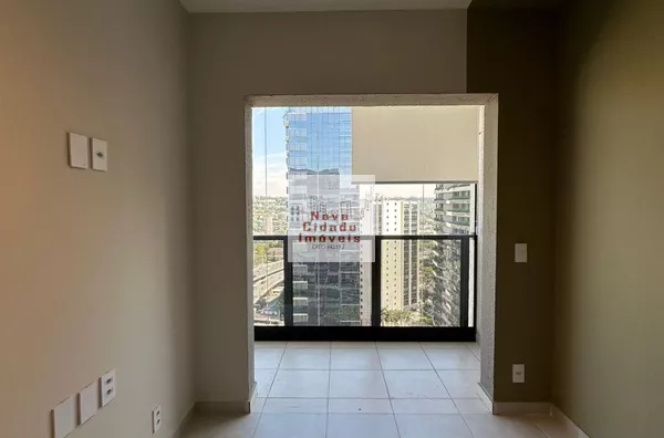 Vila Olímpia! Aptº 1 dorm (31 m²) semi-mobiliado com varanda, banheiro e 1 vaga para locação