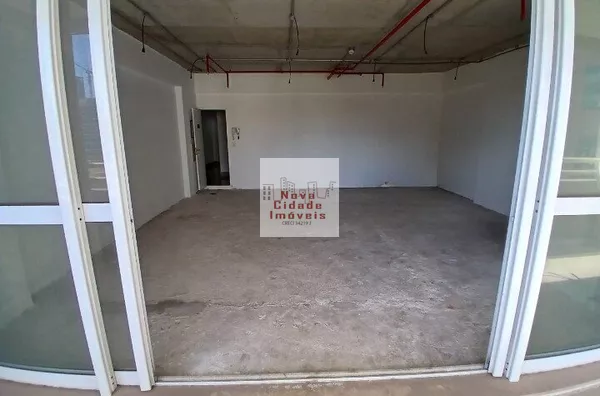 Chácara Sto Antonio!!  Salas 68 m²  1 banh. 2 vagas  contra-piso para aluguel