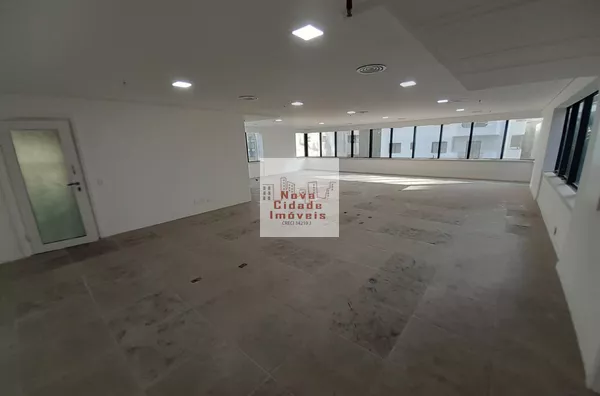 Itaim Bibi! Conjunto comercial 125 m²  locação 1 sala 3 banhs. 2 vagas - Foto 1