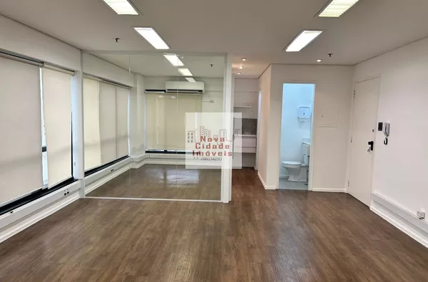 Vila Olímpia!  Conj. com. 58 m² Ar condicionado 2 salas 2 banhs 1 vaga p/ venda e locação - Foto 1