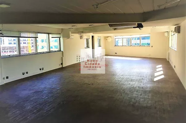 Vila Olímpia! Conjunto Comercial (189 m²) com 4 banheiros, copa e 4 vagas - Foto 1