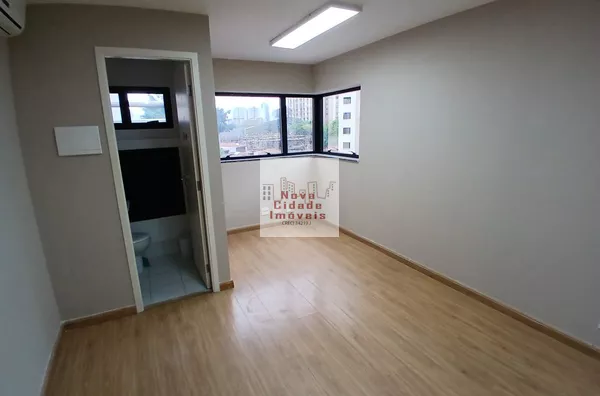 Vila Olímpia! Conjunto comercial (30 m²) 1 sala, banheiro c/1 vaga à venda