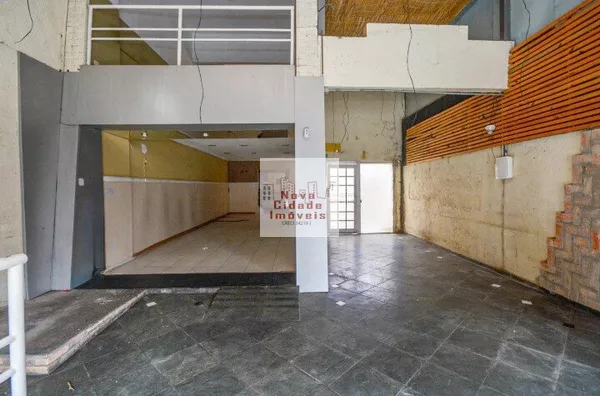 Vila Olímpia! Loja com 120 m² em rua de bom fluxo p/ locação com 2 vagas