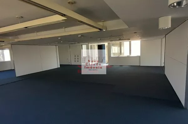 Brooklin! Conjunto comercial na Berrini (218,64 m²) com 3 banheiros e 3 vagas - Foto 1