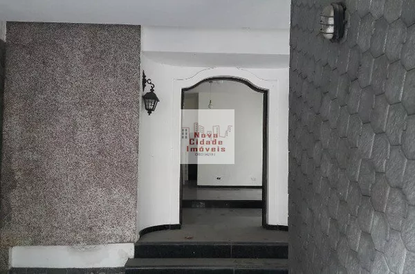 Vila Olímpia! Sobrado comercial (141 m²) com 2 vagas para locação