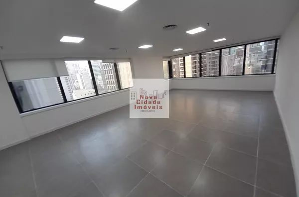 Itaim Bibi! Conjunto comercial 250 m²  locação 3 salas 3 banhs. 5 vagas - Foto 3