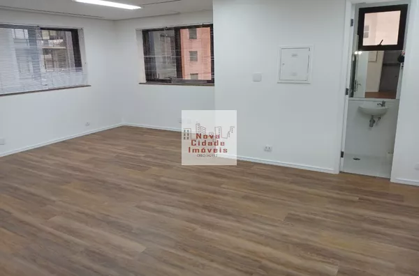 Vila Olímpia! Conjunto Comercial 80 m² 1 sala 2 banhs. 2 vagas para locação - Foto 1