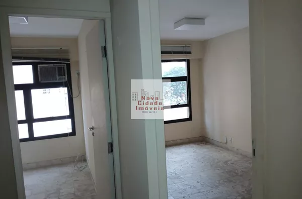 Vila Olímpia! Sala comercial de 32 m2  com divisória 1 banh 1 copa 1 vaga para aluguel - Foto 2