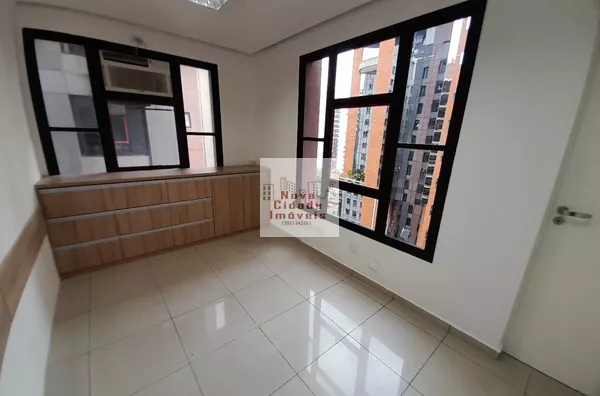 Vila Olímpia! Sala comercial (46,20 m²) com ar cond. e 2 vagas para locação - Foto 2