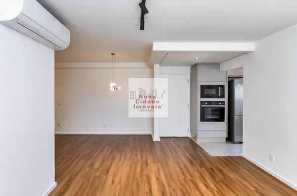 Vila Olímpia! Apartamento (93 m²) 3 dormitórios, 1 suíte e 2 vagas à venda