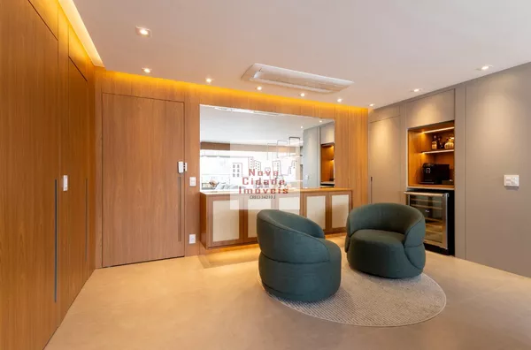 Moema! Apto de 153 m² 3 dorms 3 suites 4 banhs 2 vagas para venda - Foto 1