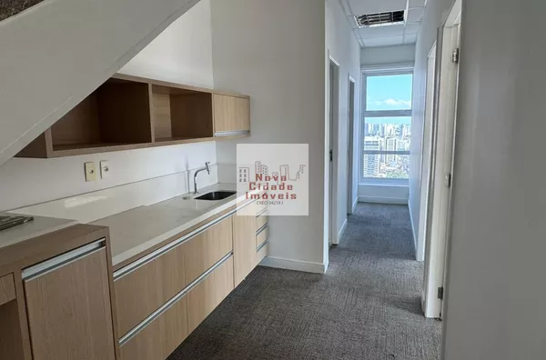 Brooklin! Conjunto semi mobiliado (135 m²) com 2 banheiros e 2 vagas para locação - Foto 3