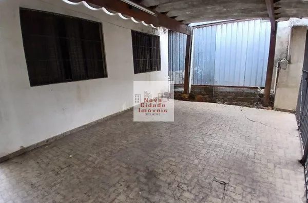Vila Olímpia! Sobrado 138 m² com 3 quartos, 2 banheiros e 2 vagas à venda