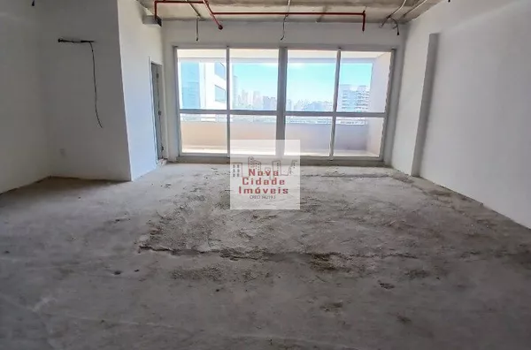 Chácara Sto Antonio!!  Salas 68 m²  1 banh. 2 vagas  contra-piso para aluguel