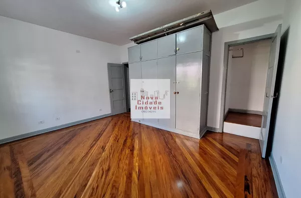 Pinheiros!! Sobrado 185 m² 3 dorms. 3 banhs  2 vaga p/ aluguel 