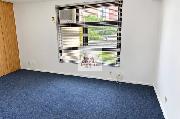 Vila Olímpia! Sala (32 m²) OPORTUNIDADE! 2 banheiros com 1 vaga à venda ou locação  