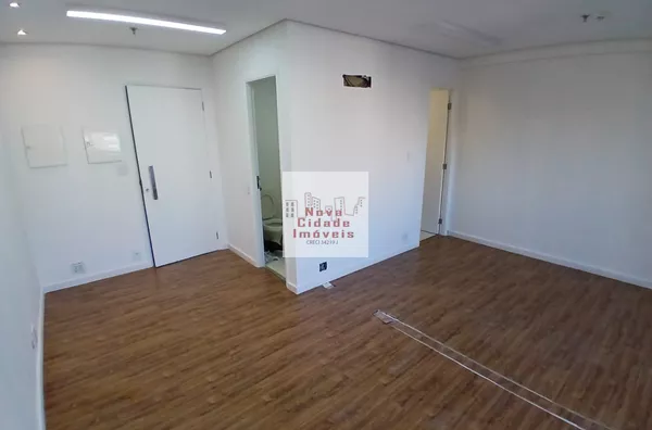 Vila Olímpia!!! Sala 64 m²  Reformado 3 banhs 2 vagas p/ locação