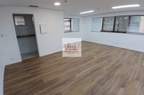 Vila Olímpia! Conjunto Comercial 80 m² 1 sala 2 banhs. 2 vagas para locação - Foto 5