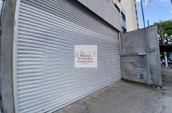 Vila Olímpia! Loja de rua com pé direito alto sem vaga para locação imediata