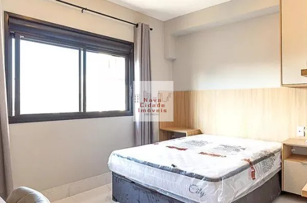 Vila Olímpia! Aptº 1 dorm (28 m²) mobiliado com ar condicionado, banheiro e sem vaga para locação
