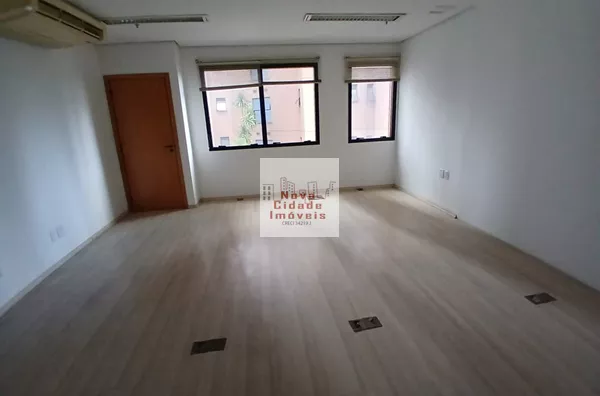 Vila Olímpia! Sala de 37 m² 2 banhs 1 vaga para locação - Foto 2