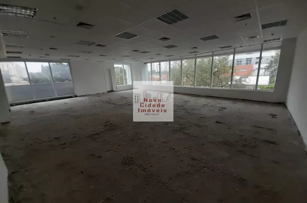 Brooklin! Sala comercial 194 m²  1 sala no contra-piso 4 banhs. 5 vagas para aluguel  Brooklin, São Paulo - Foto 5