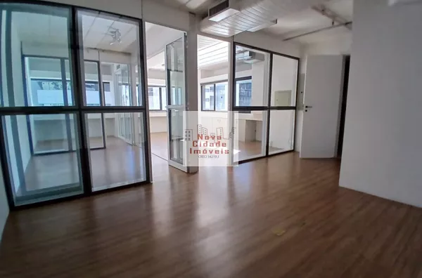 Brooklin! Sala comercial  59 m² 4 salas 2 banhs. 2 vagas para locação - Foto 1