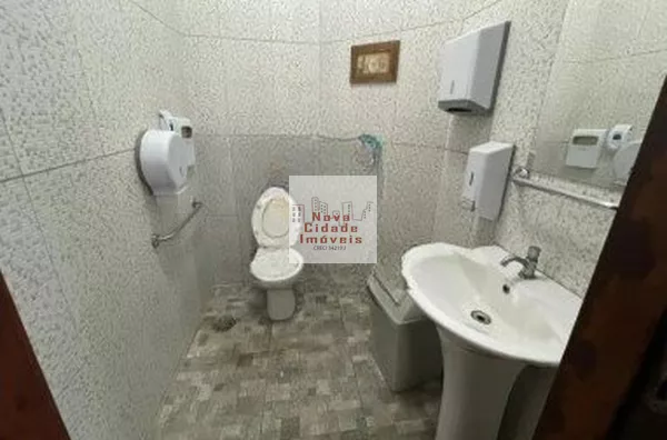 Moema! Loja de esquina com 148 m², 2 banheiros para venda - Foto 4