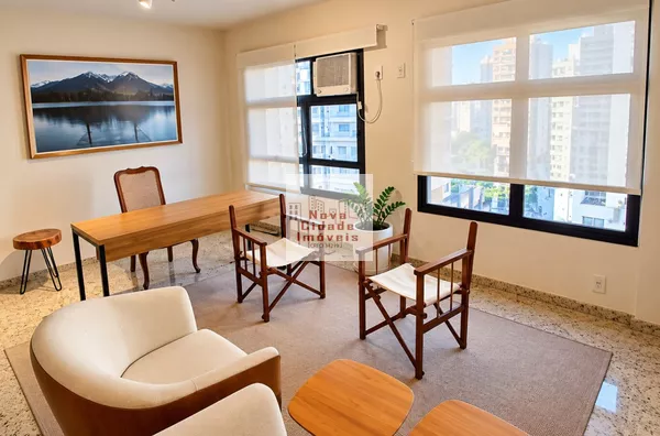 Vila Olímpia! OPORTUNIDADE! Sala (32 m²) com 2 banheiros com 1 vaga à venda