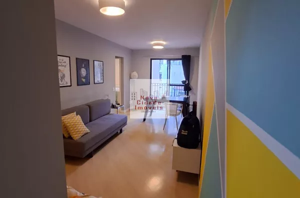 Vila Olímpia! 2 dorm com 1 suíte, sacada com sala ampla e 1 vaga - Foto 2