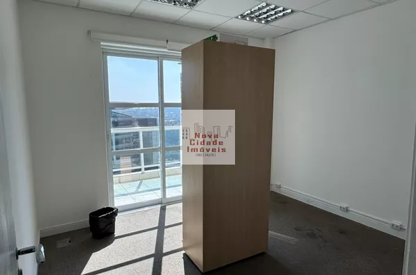 Brooklin! Conjunto semi mobiliado (135 m²) com 2 banheiros e 2 vagas para locação - Foto 4