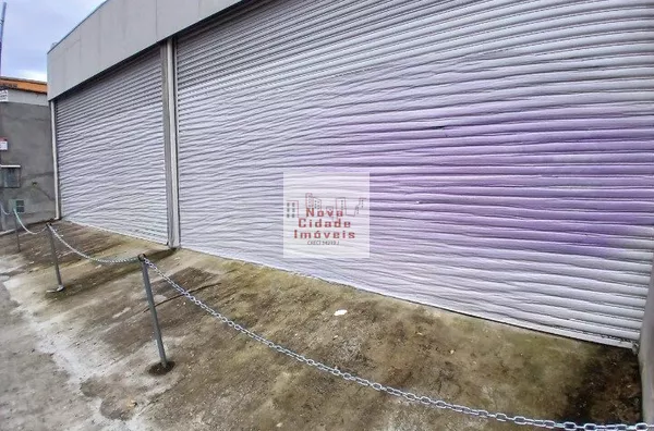 Vila Olímpia! Loja de rua com pé direito alto (130 m²) para locação