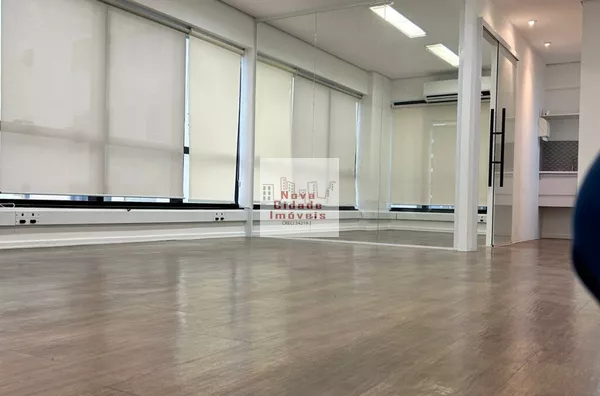 Vila Olímpia!  Conj. com. 58 m² Ar condicionado 2 salas 2 banhs 1 vaga p/ venda e locação - Foto 2