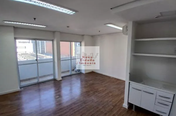 Vila Olímpia!!! Sala 32 m²  Reformado Ar Cond.1 banh 1 vaga p/ locação