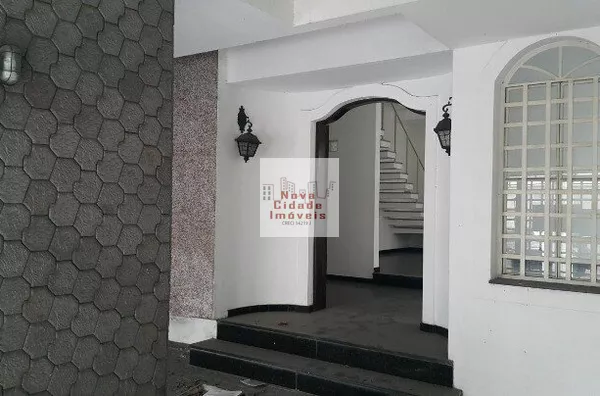 Vila Olímpia! Sobrado comercial (141 m²) com 2 vagas para locação