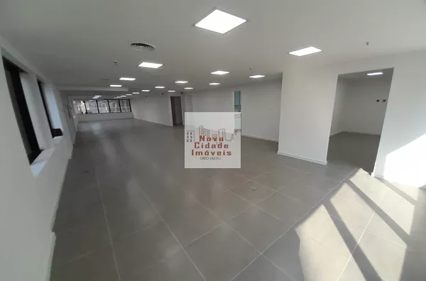 Itaim Bibi! Conjunto comercial 250 m²  locação 3 salas 3 banhs. 5 vagas - Foto 1