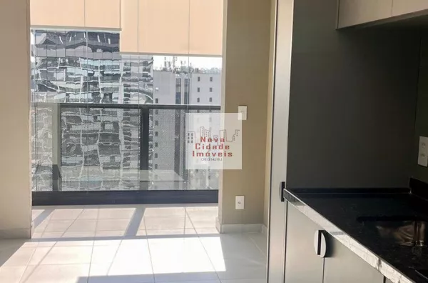Vila Olímpia! Aptº 1 dorm (31 m²) semi-mobiliado com varanda, banheiro e 1 vaga para locação