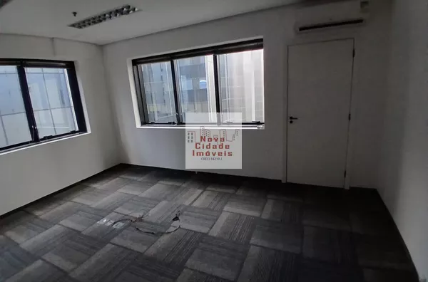 Vila Olímpia! Sala de 41m² 2 banhs 1 vaga para locação - Foto 2