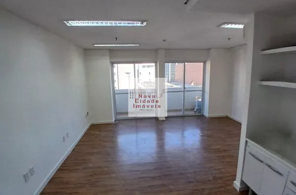 Vila Olímpia!!! Sala 32 m²  Reformado Ar Cond.1 banh 1 vaga p/ locação