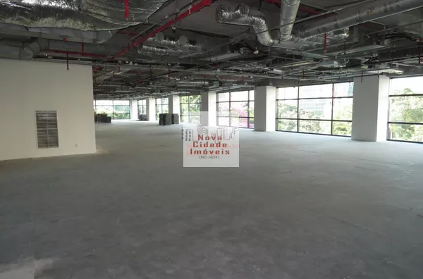 Faria Lima! Laje comercial para locação com 875m² e 42 vagas