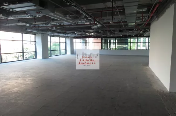 Faria Lima! Laje comercial para locação com 875m² e 42 vagas