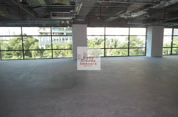 Faria Lima! Laje comercial para locação com 875m² e 42 vagas