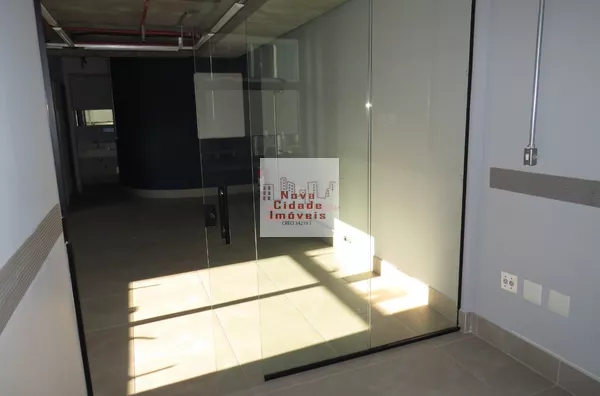 Moema! Sala comercial c/ 53 m² com 2 banheiros com 1 vaga para locação - Foto 11