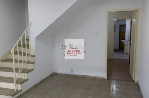 Vila Olímpia sobrado comercial em rua de bom fluxo